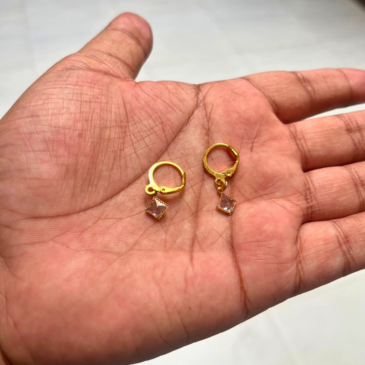 Gold Earrings with Sparkling Stone
